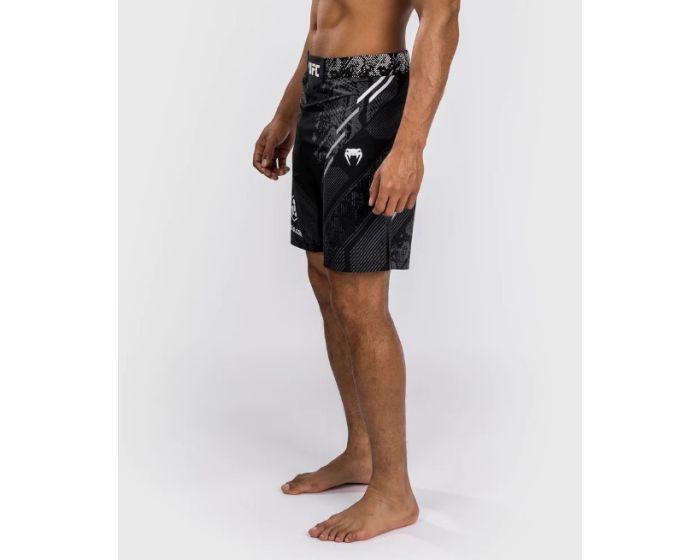 UFC Venum Adrenaline Fight Night Kampfshorts
