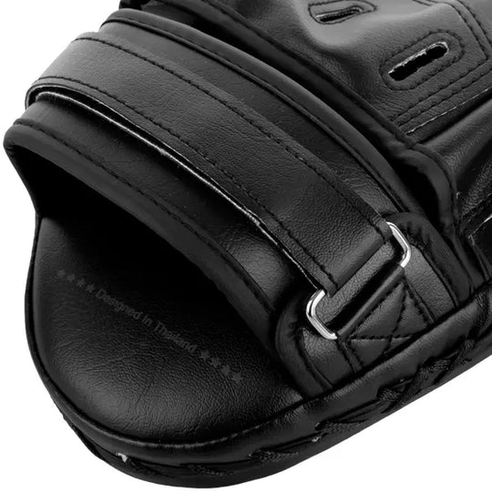 Venum Light Focus Mitts - Schwarz  (1 Paar)